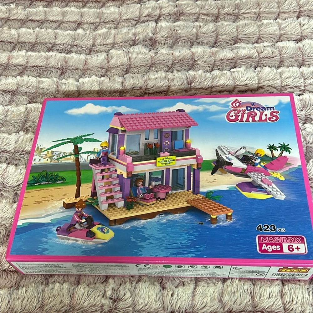 Dream Girls Beach House Building Blocks Toys Friends Seaside Building